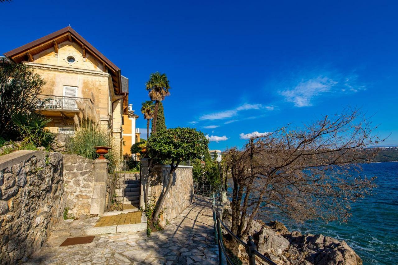 Villa By The Sea 奥帕提亚 外观 照片